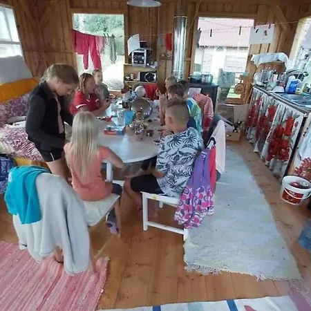 Apartmán Oma Tiigi Ja Saunaga Suvemajake Soomaa Serval Kopu (Viljandimaa)